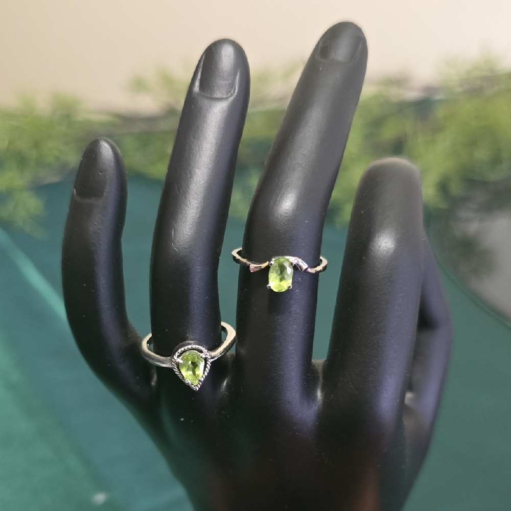Elegant Silver and Green Gemstone Ring Set